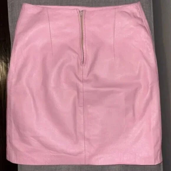 Blush Pink Vintage Leather Mini Skirt – Made in Italy, Y2K Vibes - Picture 5 of 7